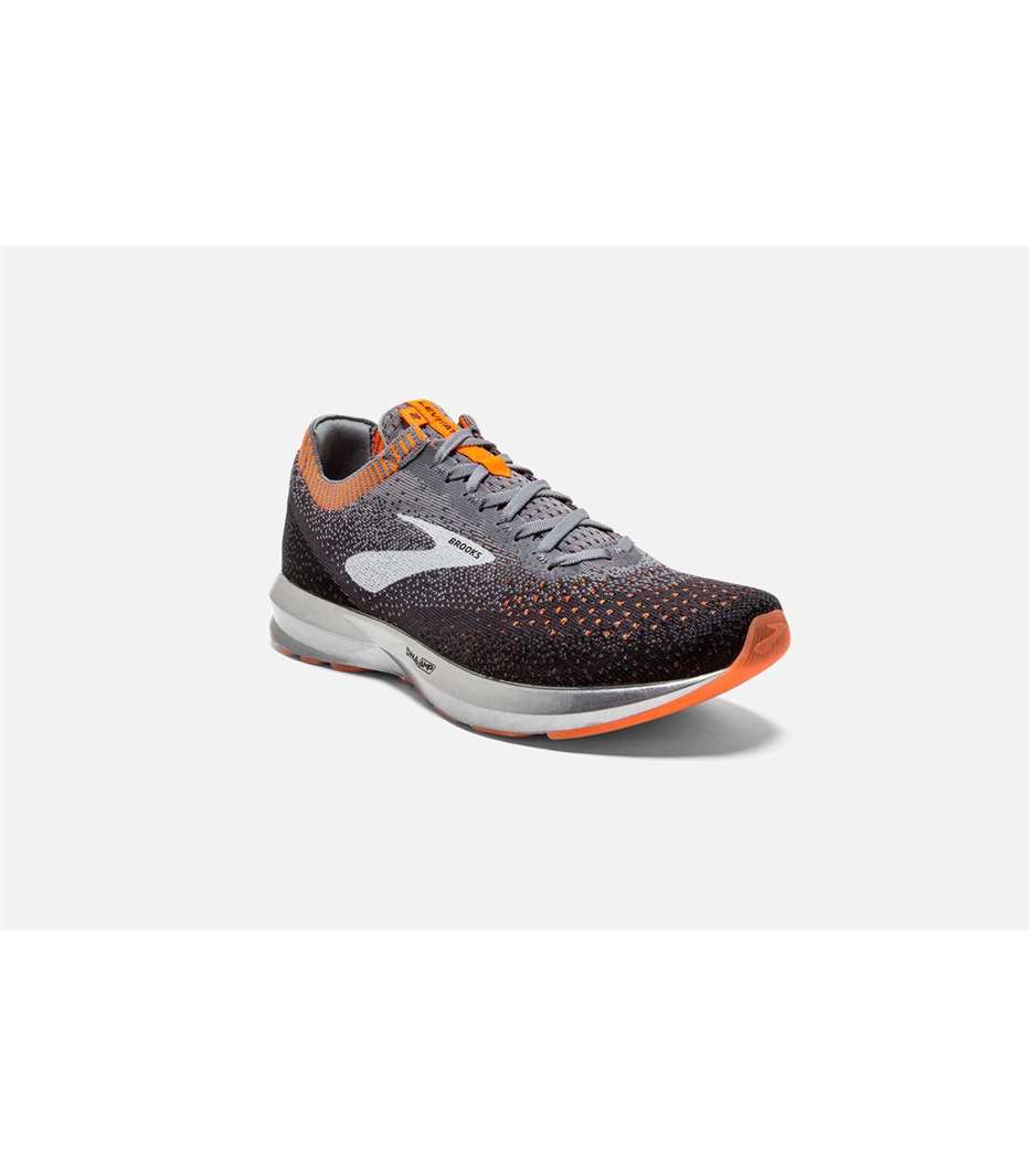 Brooks  1102901d026